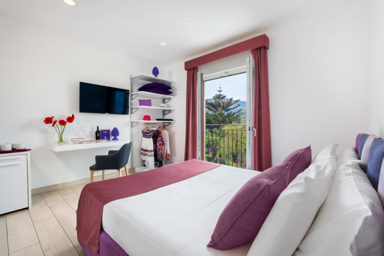 Eterea Charming Suites Sorrento Exterior photo