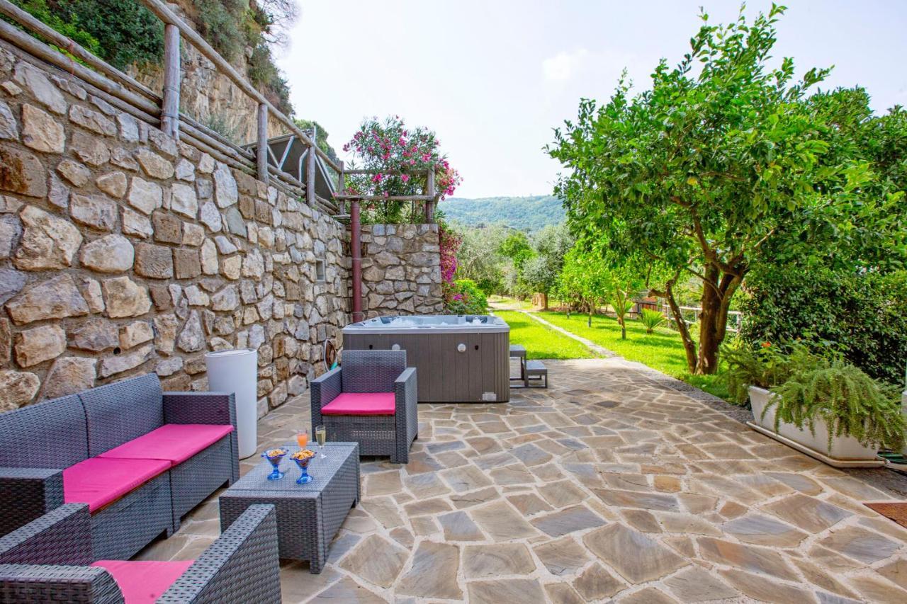 Eterea Charming Suites Sorrento Exterior photo